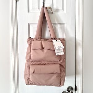 THE CAPRI
18" HIGH-DENISTY NYLON
DOUBLE HANDLE SHOPPER
WORKBOOK TOTE